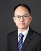 李龙
